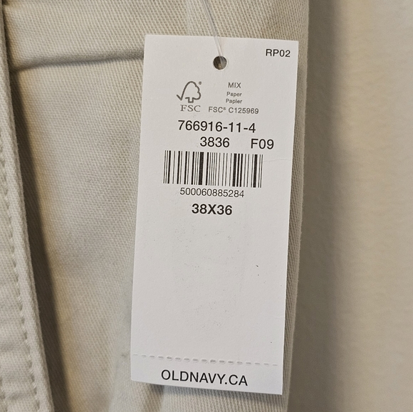 NWT men's Old Navy Lived In Chino pant - Picture 2 of 6